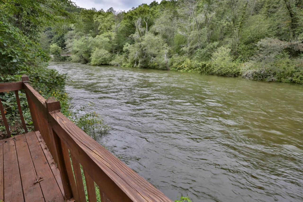 Heaven On The Toccoa Where You Will Enjoy The Sites And Sounds Of The Toccoa River Mineral Bluff 외부 사진