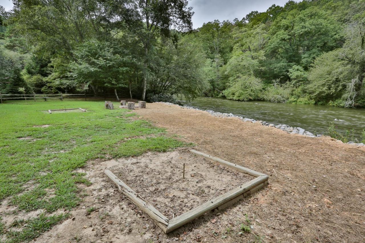 Heaven On The Toccoa Where You Will Enjoy The Sites And Sounds Of The Toccoa River Mineral Bluff 외부 사진